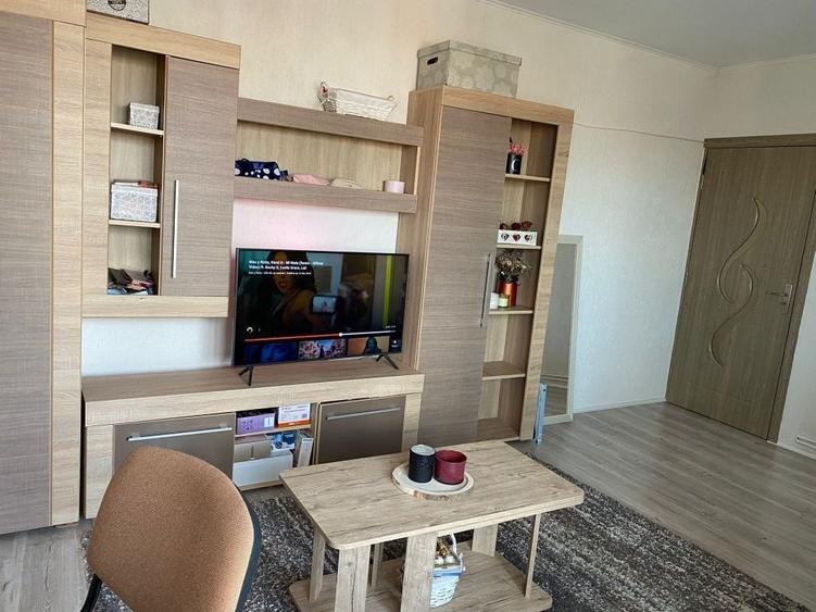 Apartament cu 2 camere decomandat în 7 Noiembrie