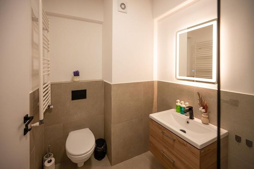 Apartament cu 2 camere decomandat în Mamaia-Sat