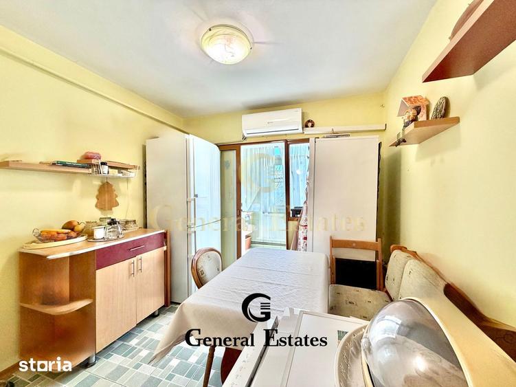 Apartament cu 3 camere decomandat în Nicolina