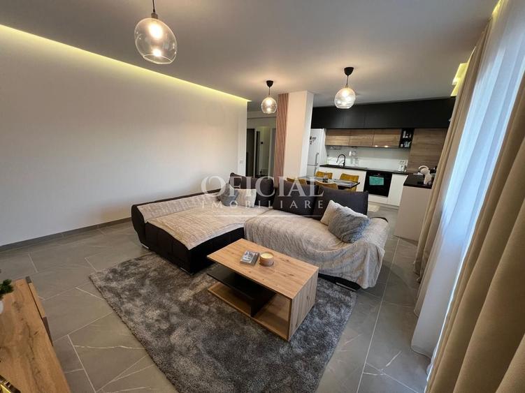 Apartament cu 3 camere semidecomandat, mobilat în Florești