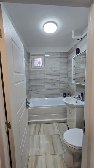 Apartament cu 2 camere semidecomandat, mobilat în Săsar
