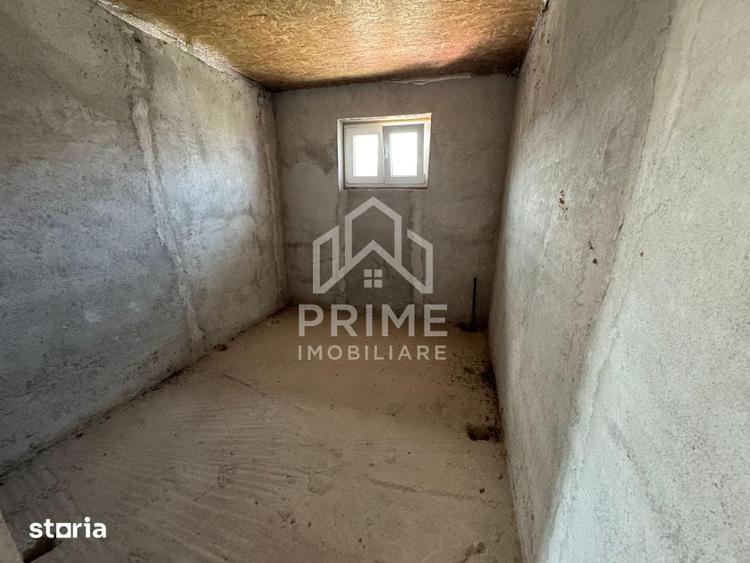 Casă cu 9 camere cu Teren 1000 Mp în Central