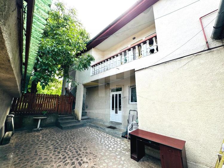 Casă individuală cu 6 camere cu Canalizare în Gruia