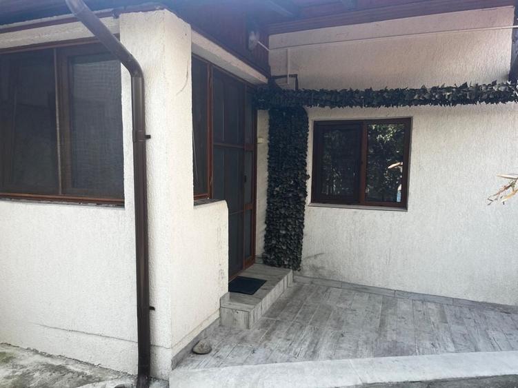 Casă cu 3 camere în Aninoasa