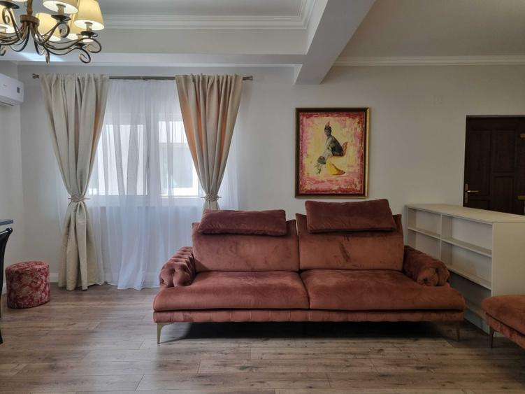 Apartament cu 4 camere decomandat în Exterior Vest