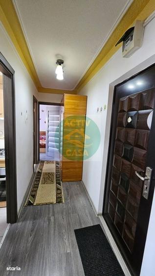 Apartament cu 2 camere decomandat în Central — fotografia 1