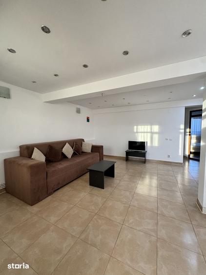 Apartament cu 3 camere în Micro 3