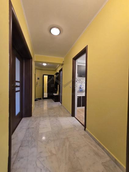 Apartament cu 2 camere decomandat în Filiași