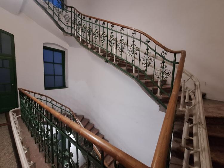 Garsonieră decomandată, mobilată în Ultracentral