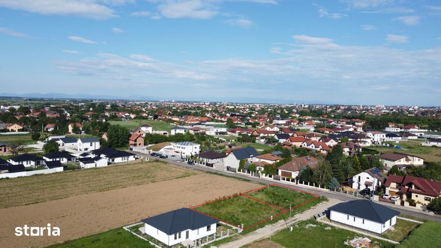 Teren de 377 mp, în Someș