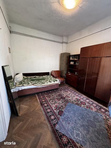 Casă cu 4 camere cu Teren 165 Mp în Dorobanți