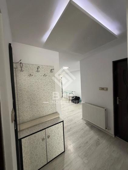 Apartament cu 3 camere decomandat în Independenței