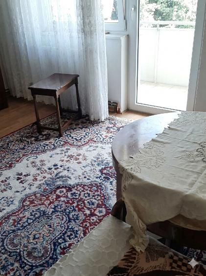 Apartament cu 2 camere semidecomandat, mobilat în Central