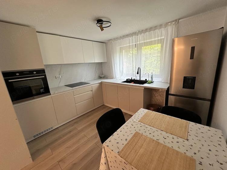 Casă cu 5 camere cu Teren 3090 Mp în Drajna
