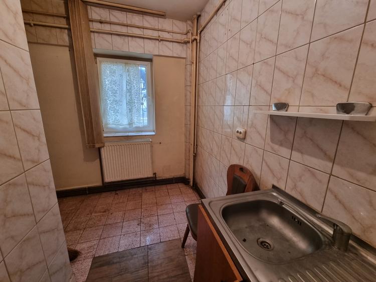Garsonieră decomandată în 9 Mai
