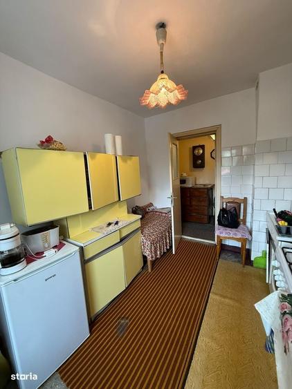 Apartament cu 3 camere decomandat în Ultracentral