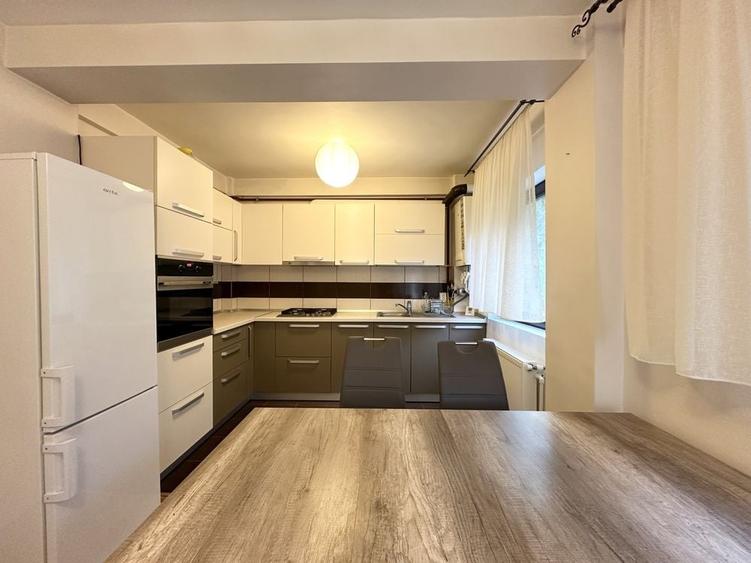 Apartament cu 2 camere decomandat în Grigorescu