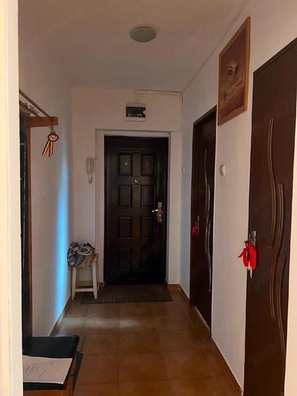 Apartament cu 3 camere decomandat în 1 Mai