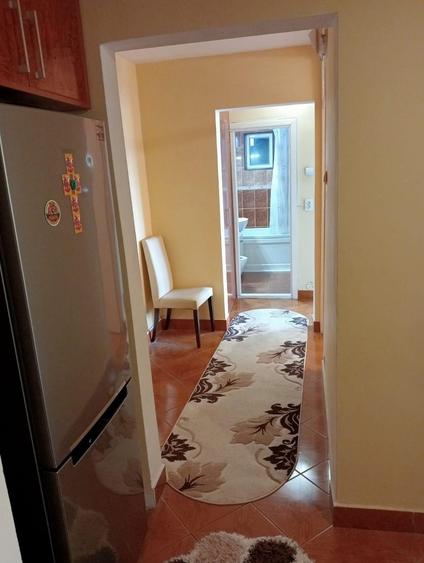 Apartament cu 3 camere decomandat în Popoveni