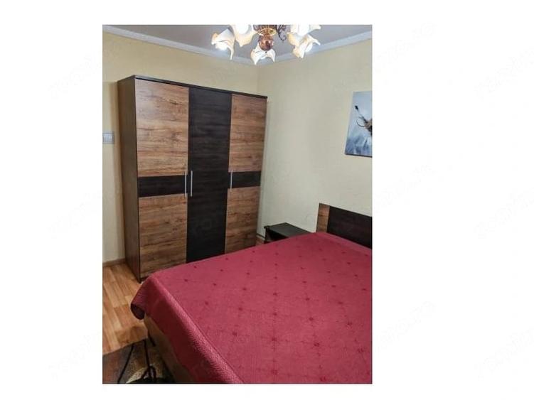 Apartament cu 4 camere decomandat în Rahova