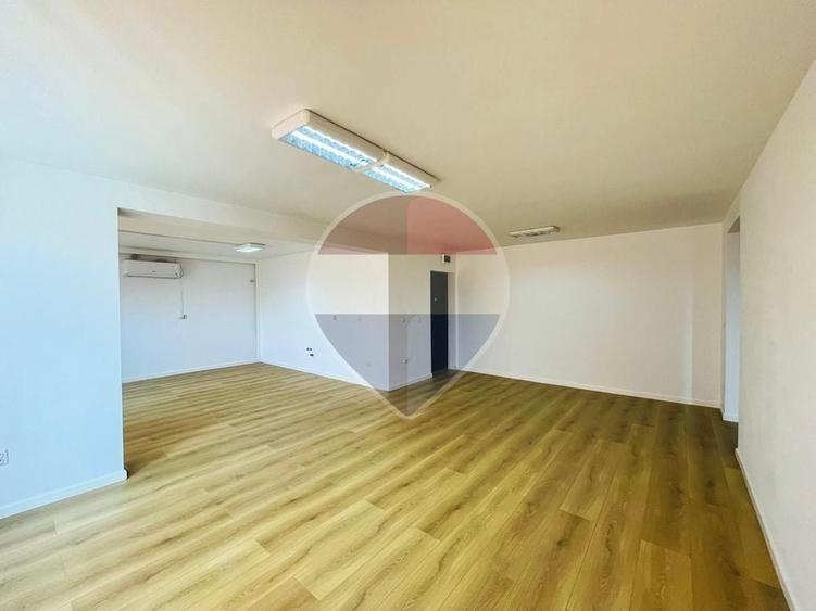 Apartament cu 2 camere decomandat în Calea Dumbrăvii