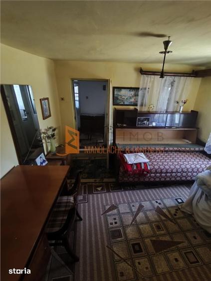 Casă cu 3 camere cu Teren 4859 Mp în Unguriu