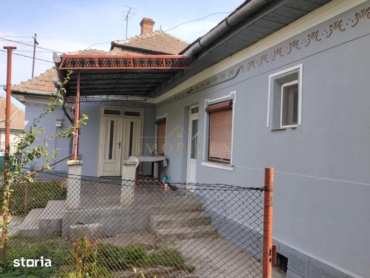 Casă cu 3 camere cu Teren 658 Mp în Luna