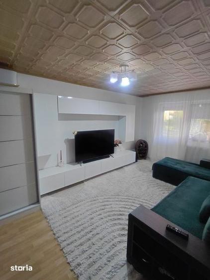 Apartament cu 4 camere în Vitrometan