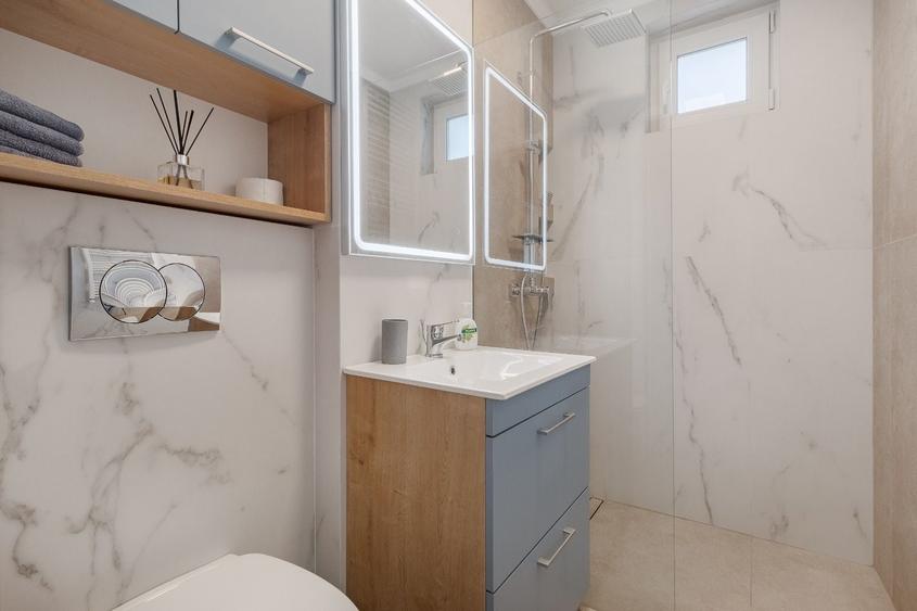 Apartament cu 2 camere decomandat în Băile Felix