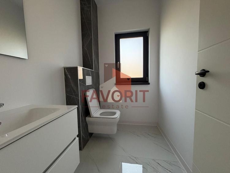 Duplex cu 5 camere cu Canalizare în Becicherecu Mic