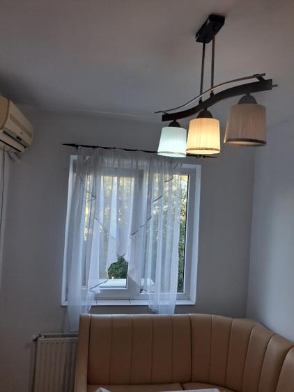 Apartament cu 3 camere semidecomandat în Alexandru cel Bun