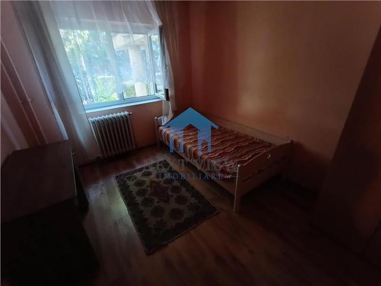 Apartament cu 3 camere decomandat în Mărăști