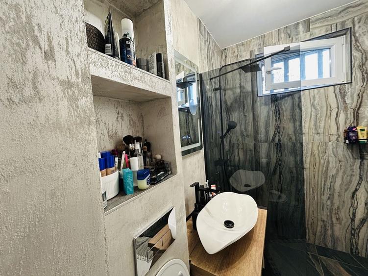 Apartament cu 2 camere decomandat în Hipodrom 2