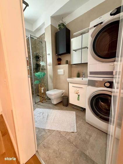 Apartament cu 3 camere semidecomandat, mobilat în 13 Septembrie