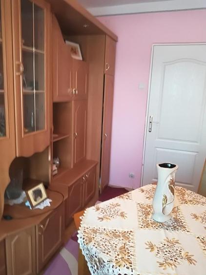 Apartament cu 4 camere decomandat în Nădlac