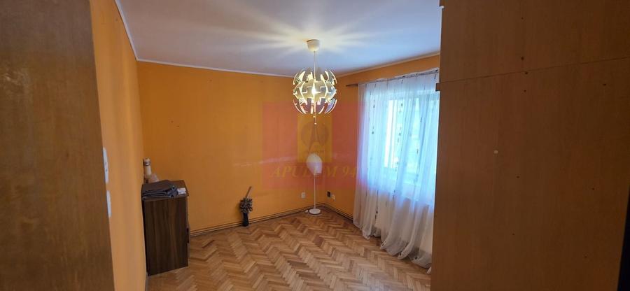 Apartament cu 2 camere decomandat în Poiana Câmpina