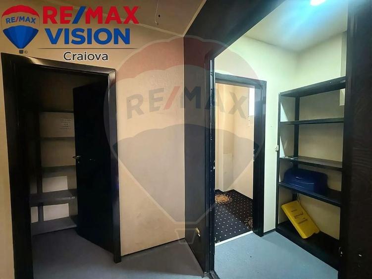Spațiu comercial, de 128.66000366211 mp, în Valea Rosie