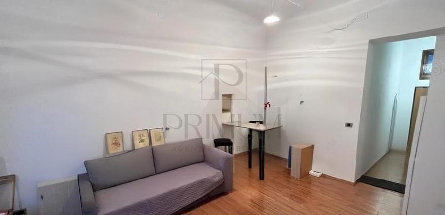 Garsonieră decomandată, mobilată în Ultracentral