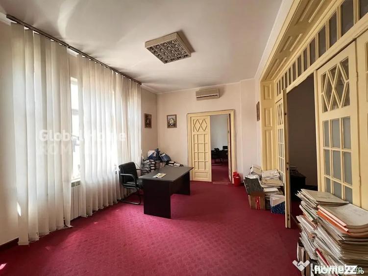 Casă cu 20 camere cu Teren 600 Mp în Unirii