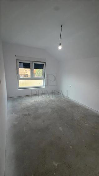 Duplex, finisaje premium - separat prin casa scarii - 8
