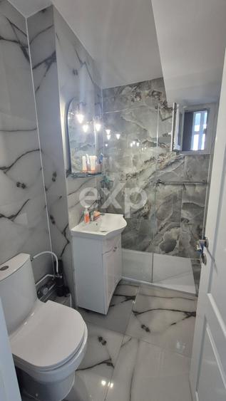 Apartament cu 3 camere decomandat, mobilat în Central