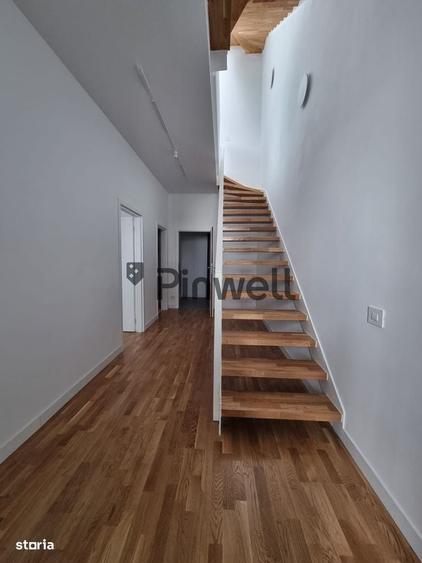 Casă cu 4 camere în Central