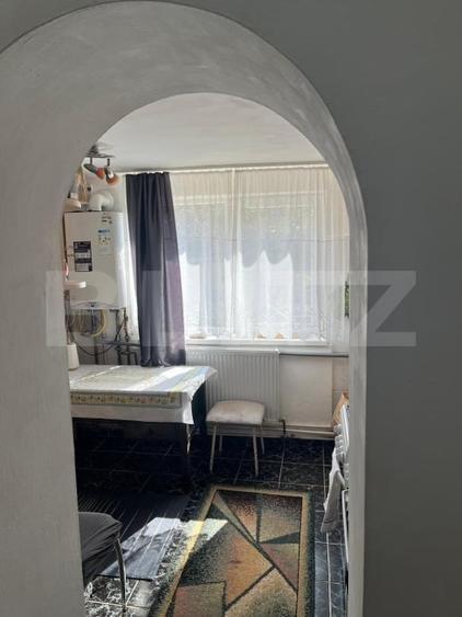 Casă cu 2 camere cu Canalizare în Central