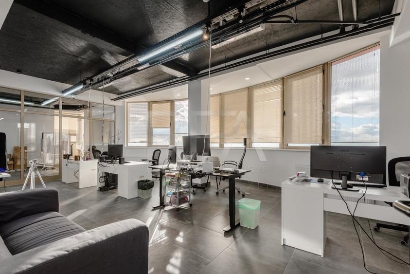 Spațiu industrial, de 2,115 mp, în Tunari