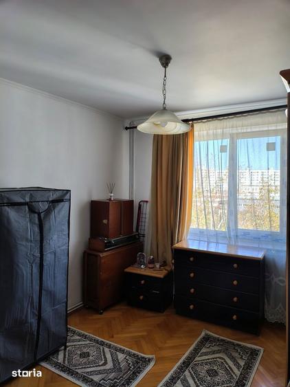 Apartament cu 3 camere în Colentina