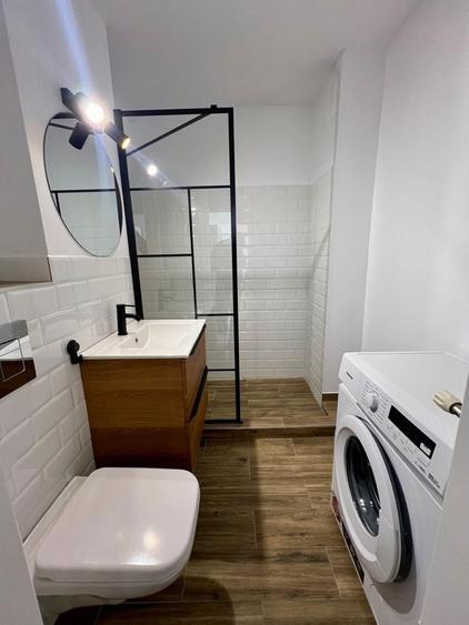 Apartament cu 2 camere decomandat în Pandurilor