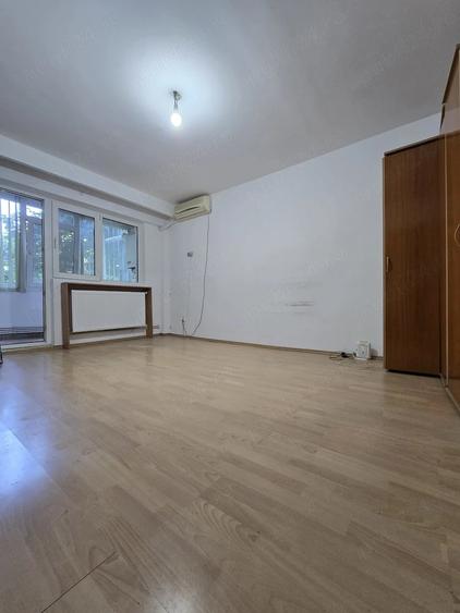 Garsonieră decomandată în Gării