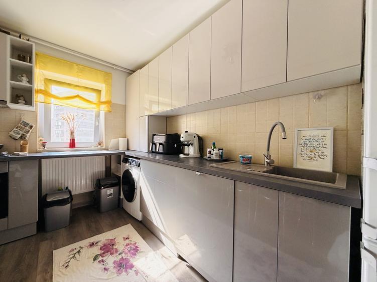 Apartament cu 2 camere decomandat, mobilat în Telegrafului