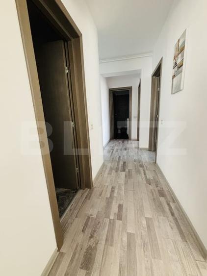 Apartament cu 3 camere decomandat, mobilat în Tractorul