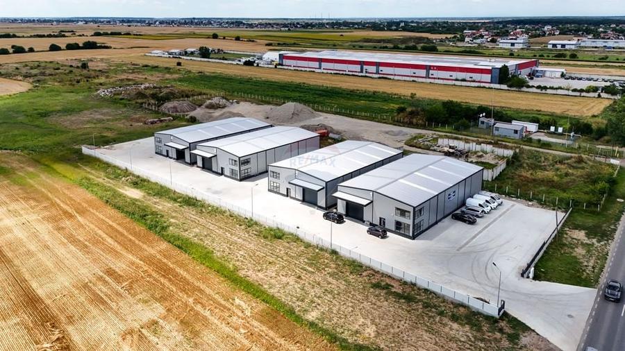 Spațiu comercial, de 560 mp, în Balotești